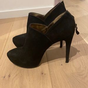 Nine West black booties. Excellent condition.